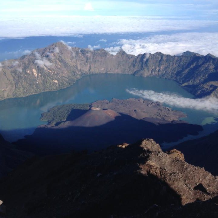 RINJANI TREKKING